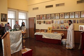 О крещенском молебне в приходе РПЦ в Катманду